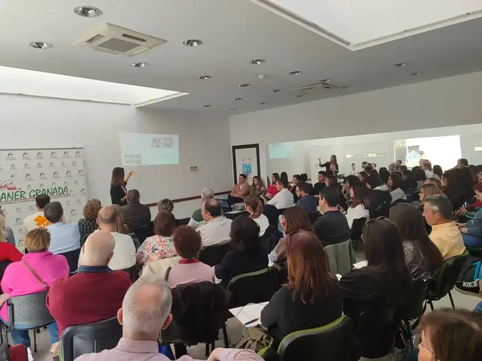 Escuela de familias y cursos formativos