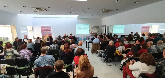Escuela de familias y cursos formativos