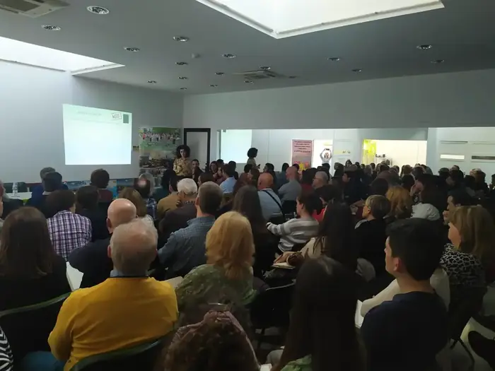 Escuela de familias y cursos formativos