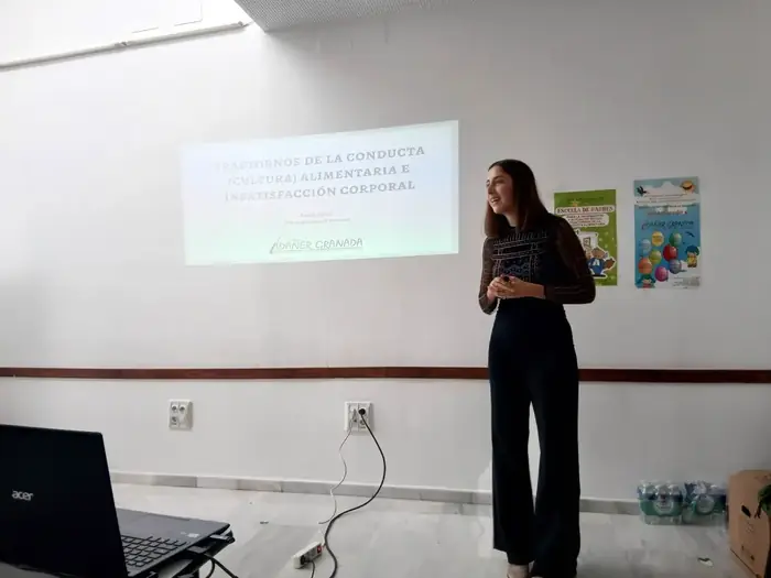 Escuela de familias y cursos formativos