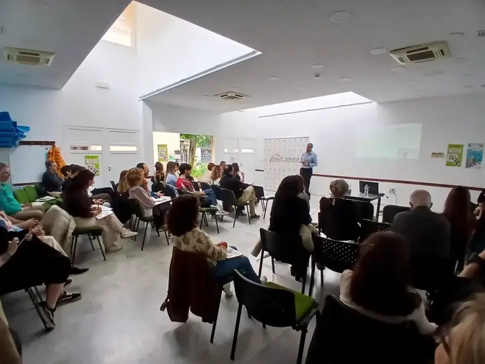 Escuela de familias y cursos formativos