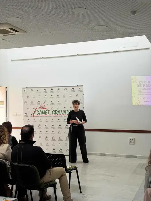 Escuela de familias y cursos formativos