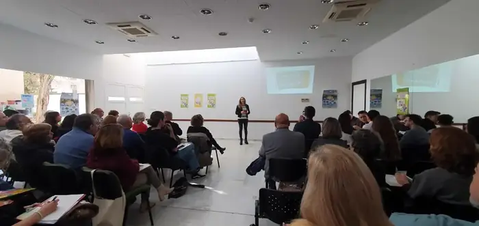 Escuela de familias y cursos formativos