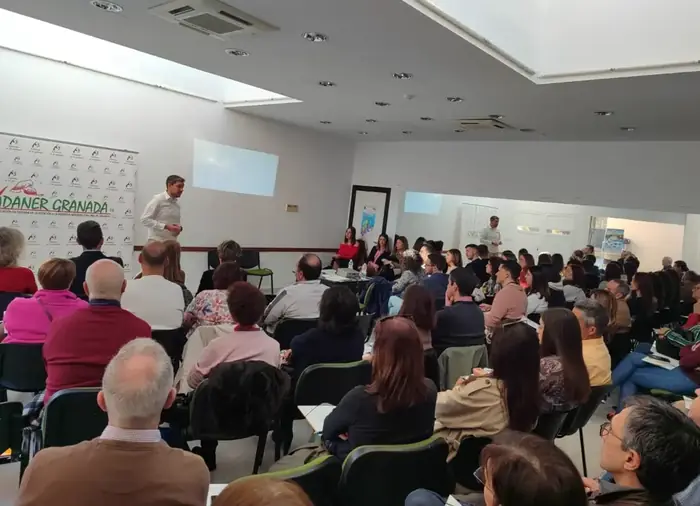 Escuela de familias y cursos formativos