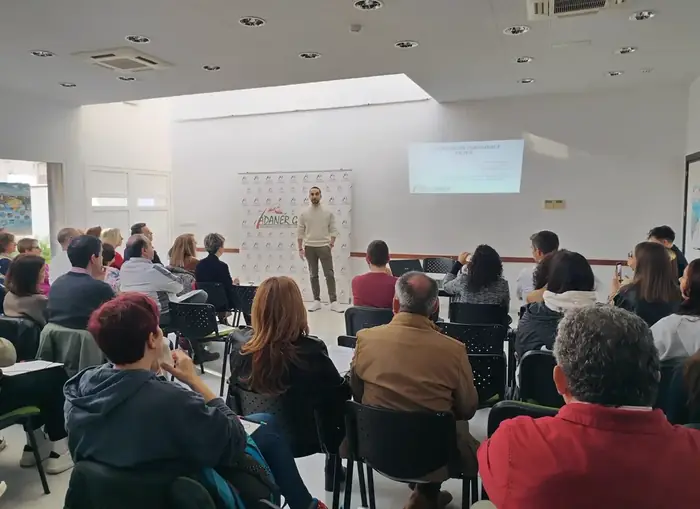 Escuela de familias y cursos formativos