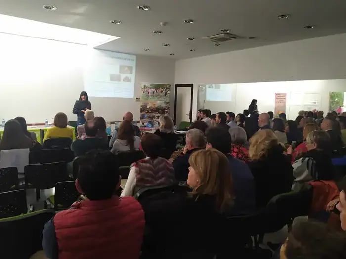 Escuela de familias y cursos formativos
